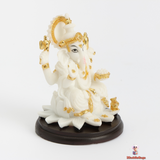 Divine Lord Ganesha– Symbol of Peace and Prosperity
